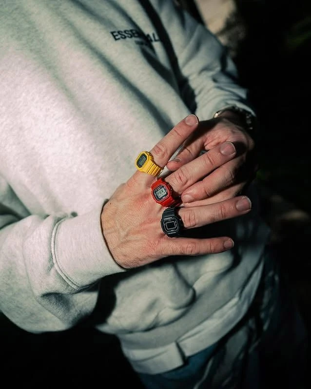 Наручные часы  Casio  G-Shock Casio DWN-5600-1E (фото 4)