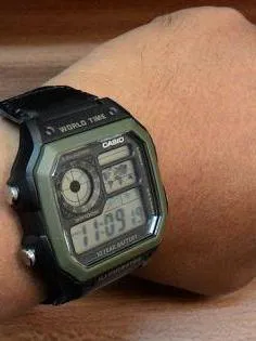 Наручные часы  Casio  Collection Casio AE-1200WHB-1B (фото 3)