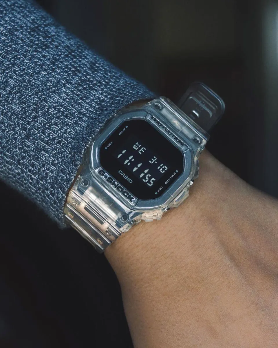 Наручные часы Casio G-Shock Casio DW-5600SKE-7E купить в TEMPUS с