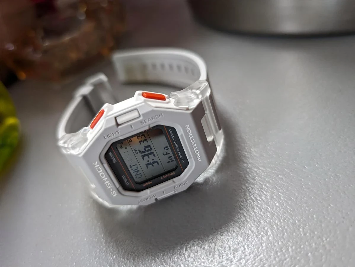 Часы  Casio  G-Shock Casio GD-B500S-8E (фото 7)