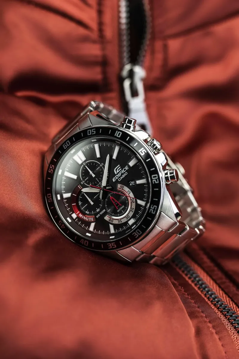 Часы  Casio  Edifice Casio EFV-620D-1A4 (фото 3)