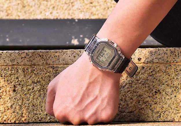 Наручные часы  Casio  G-Shock Casio DW-5600SK-1E (фото 7)