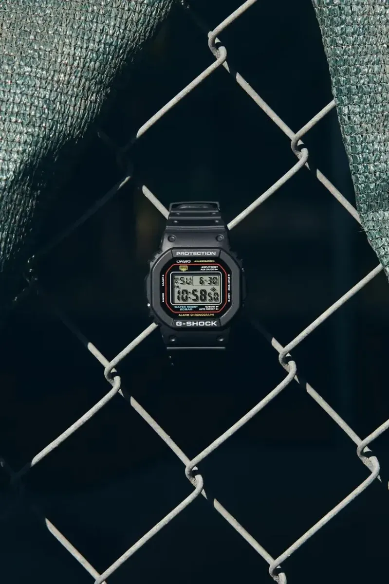 Часы  Casio  G-Shock Casio DW-5600RL-1E (фото 4)