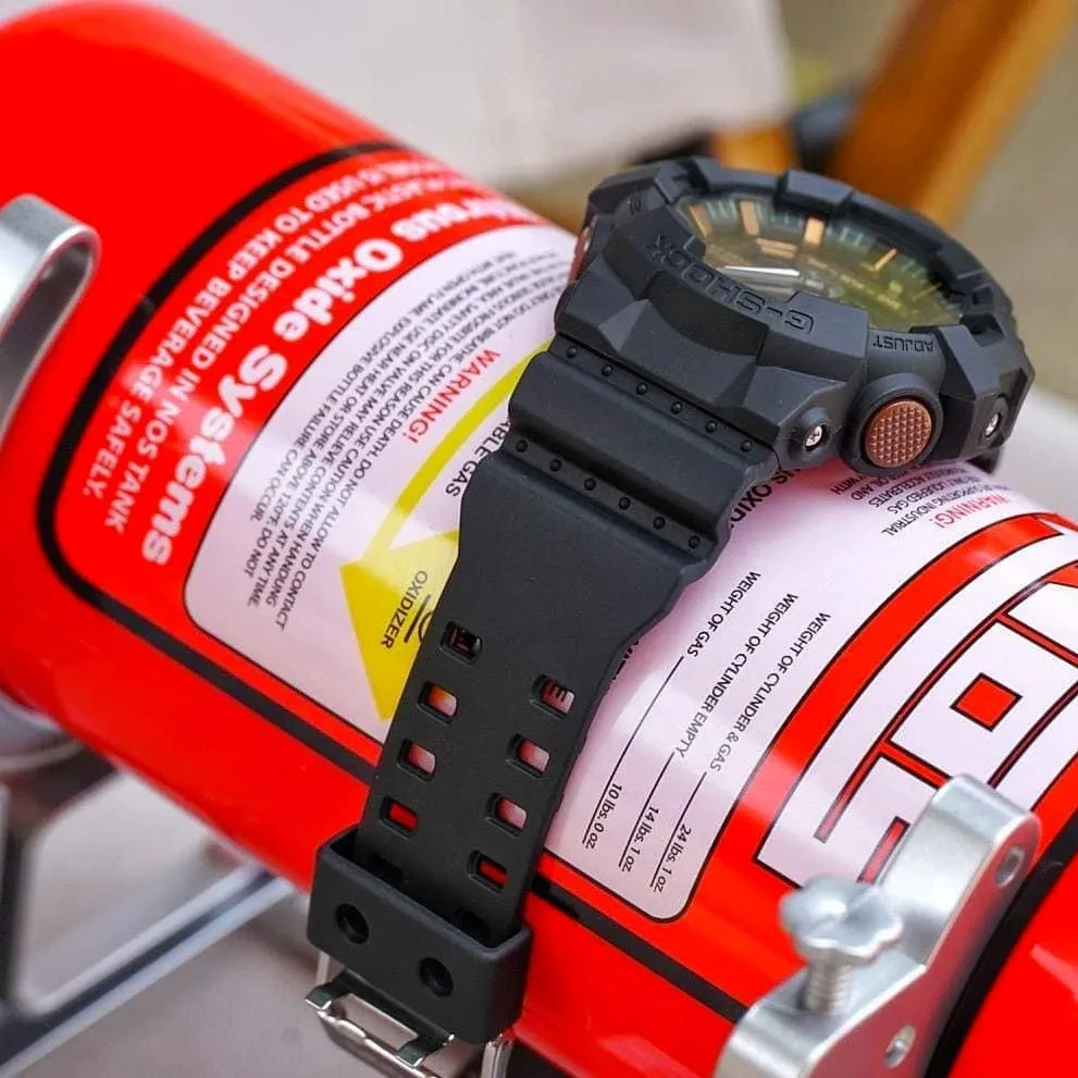 Часы  Casio  G-Shock Casio GA-700RC-1A (фото 8)