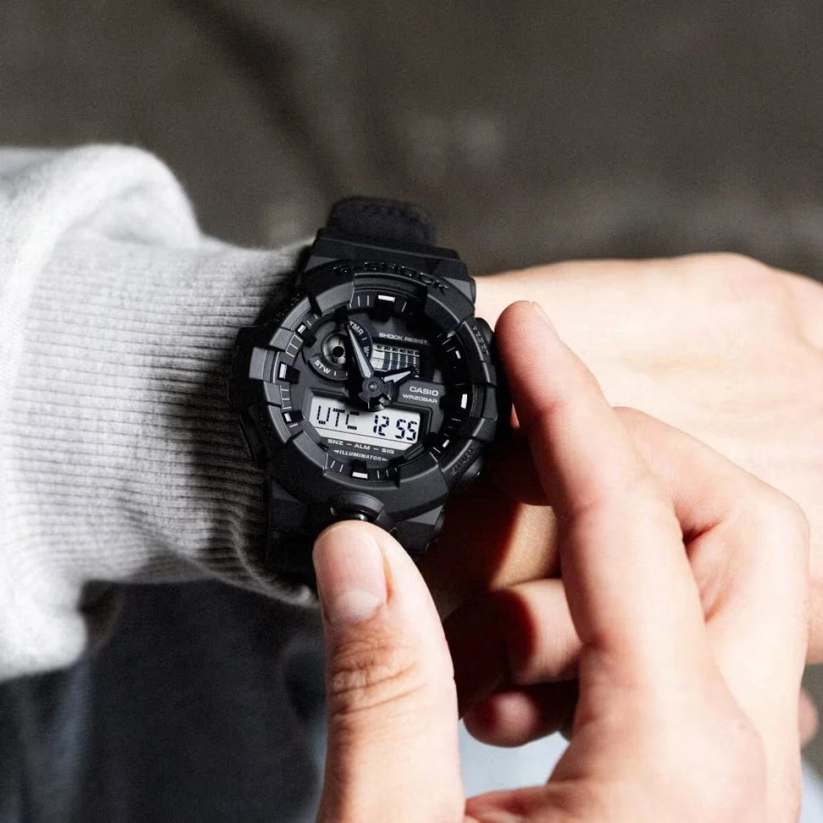 Часы  Casio  G-Shock Casio GA-700BCE-1A (фото 6)