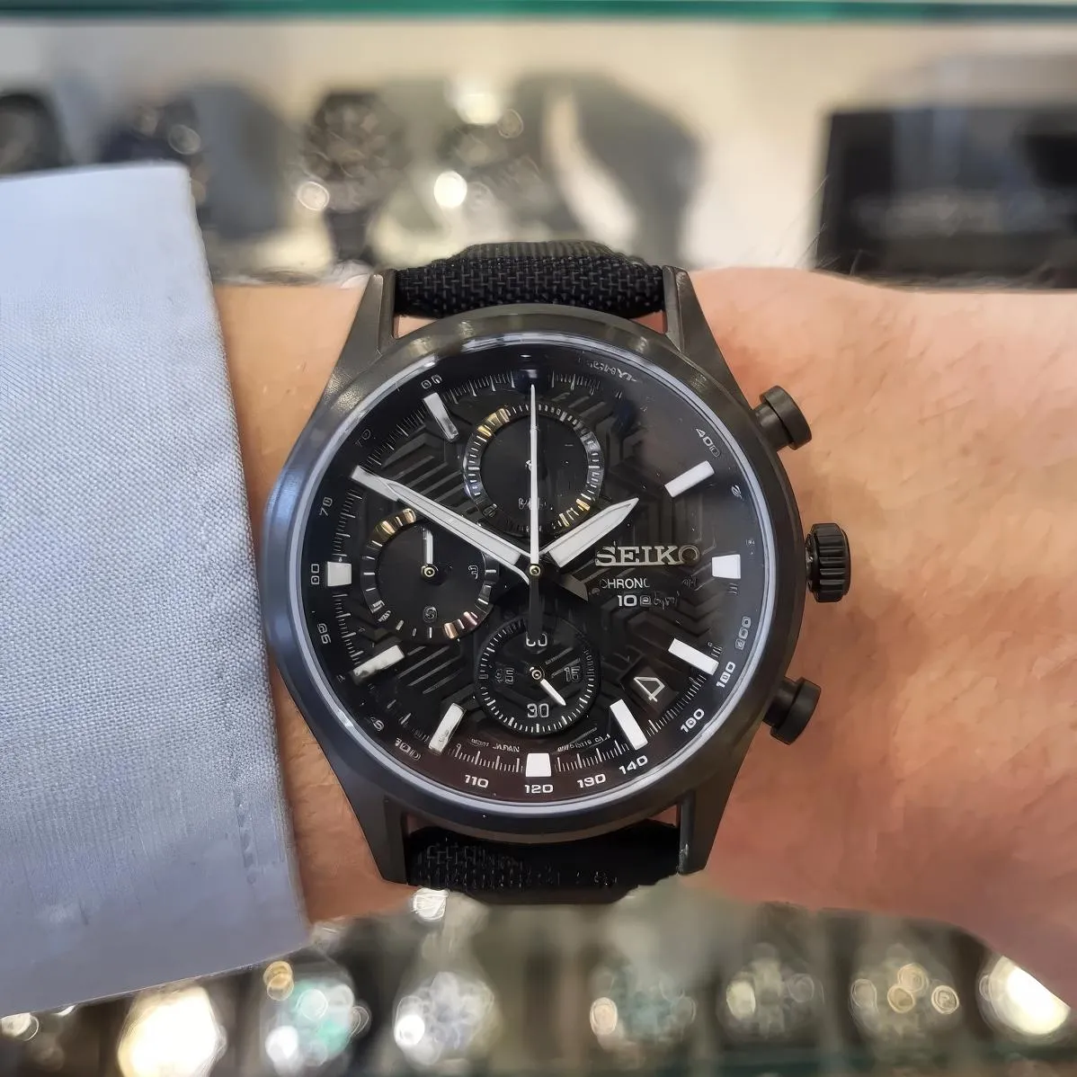 Часы  Seiko  Discover More Seiko SSB421P1 (фото 3)