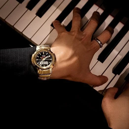 Часы  Casio  G-Shock Casio AWM-500GD-9A (фото 10)