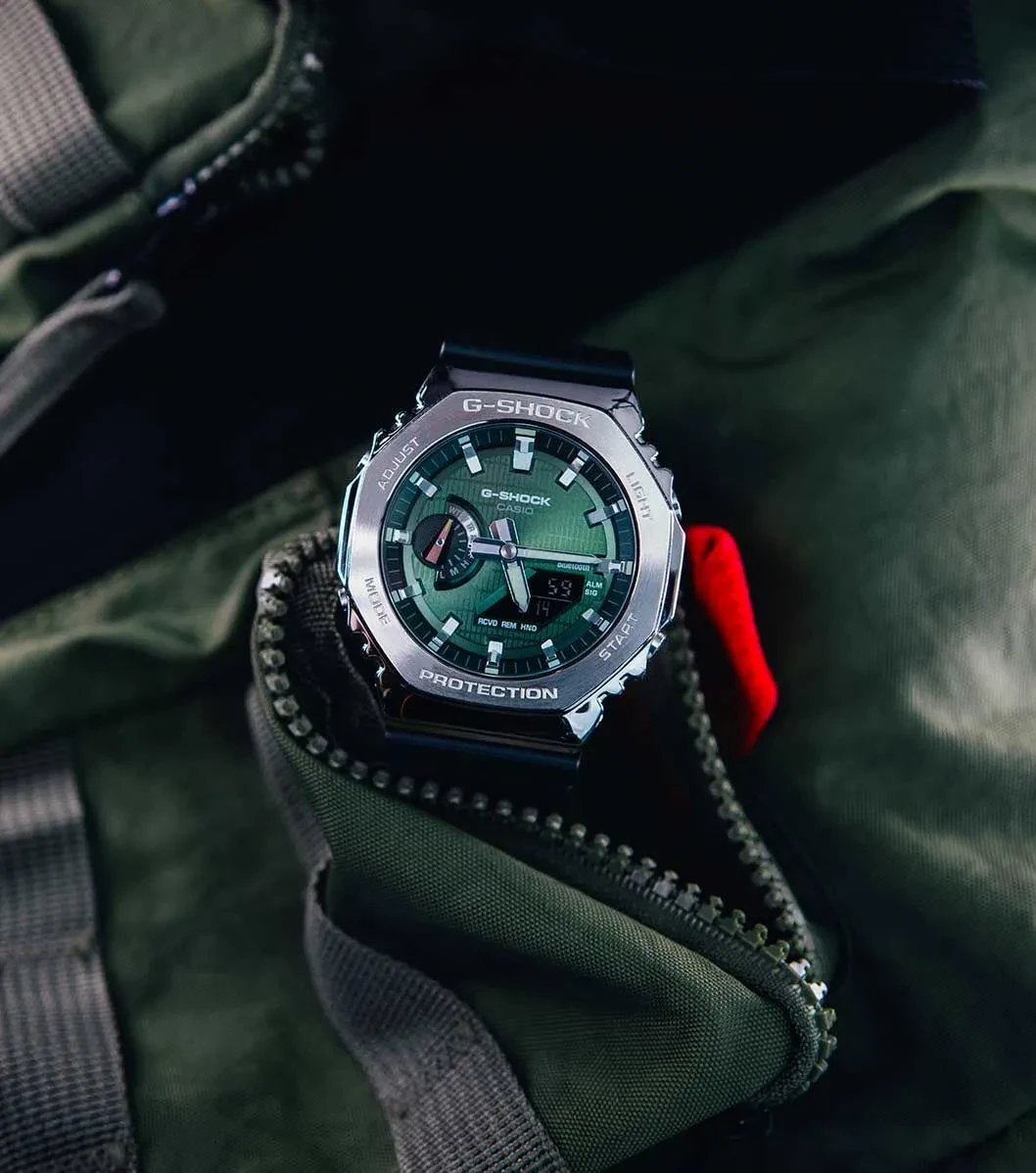 Часы  Casio  G-Shock Casio GBM-2100A-1A3 (фото 4)