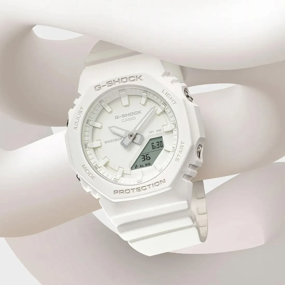 Часы  Casio  G-Shock Casio GMA-P2100-7A (фото 4)