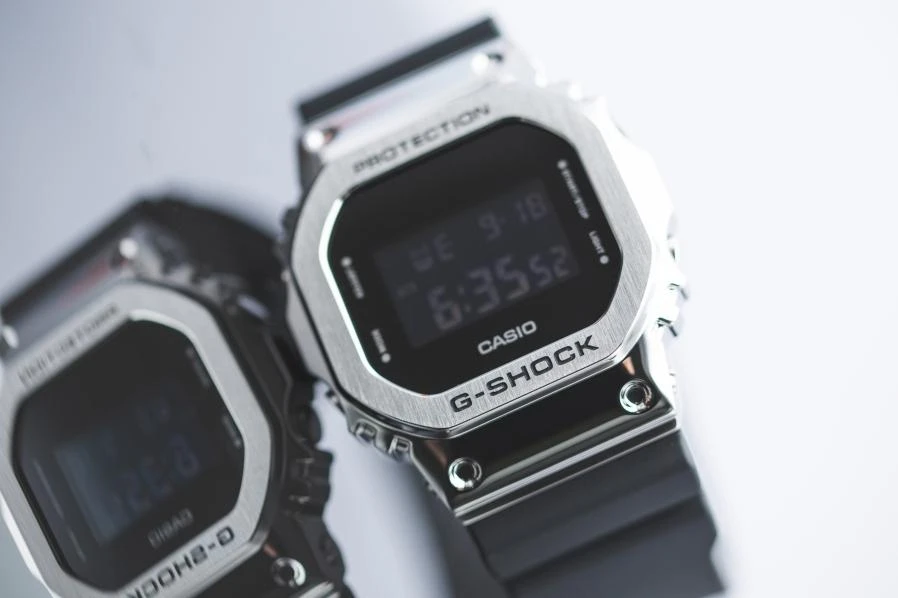 Наручные часы  Casio  G-Shock Casio GM-5600-1E (фото 16)