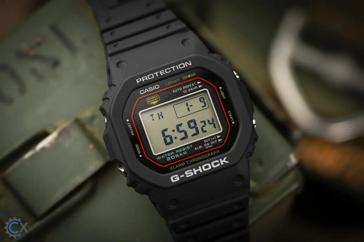 Часы  Casio  G-Shock Casio DW-5000R-1A (фото 8)