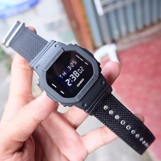Наручные часы  Casio  G-Shock Casio DW-5600BBN-1E (фото 11)