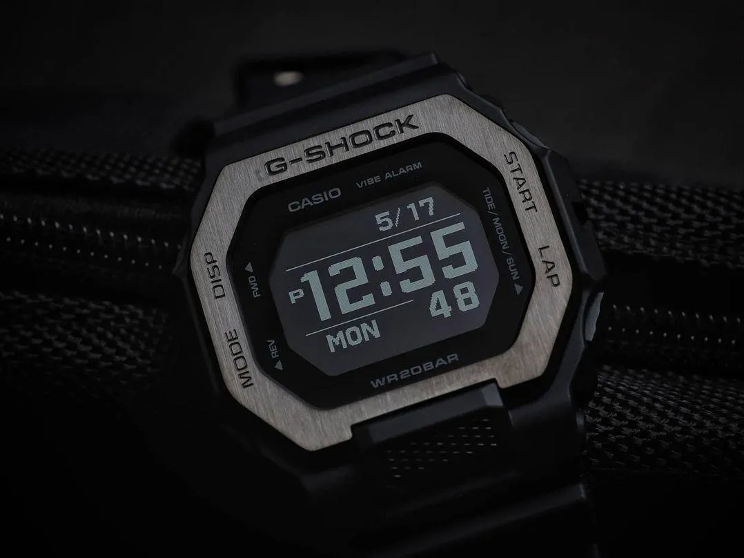 Часы  Casio  G-Shock Casio GBX-100NS-1E (фото 9)