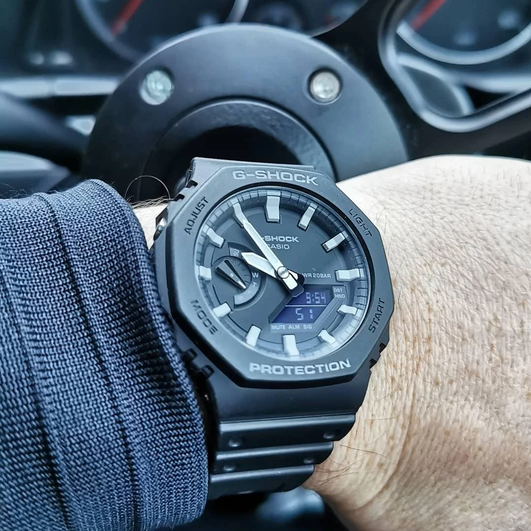 Часы  Casio  G-Shock Casio GA-2100-1A (фото 6)