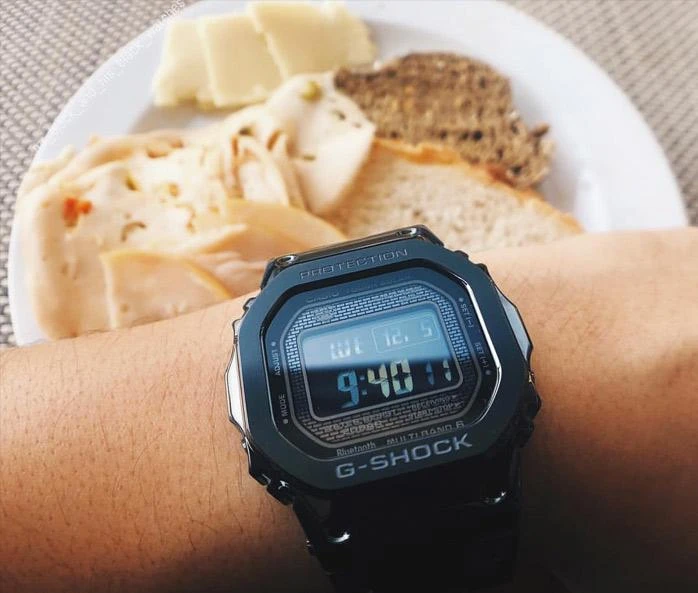 Наручные часы  Casio  G-Shock Casio GMW-B5000GD-1E (фото 27)