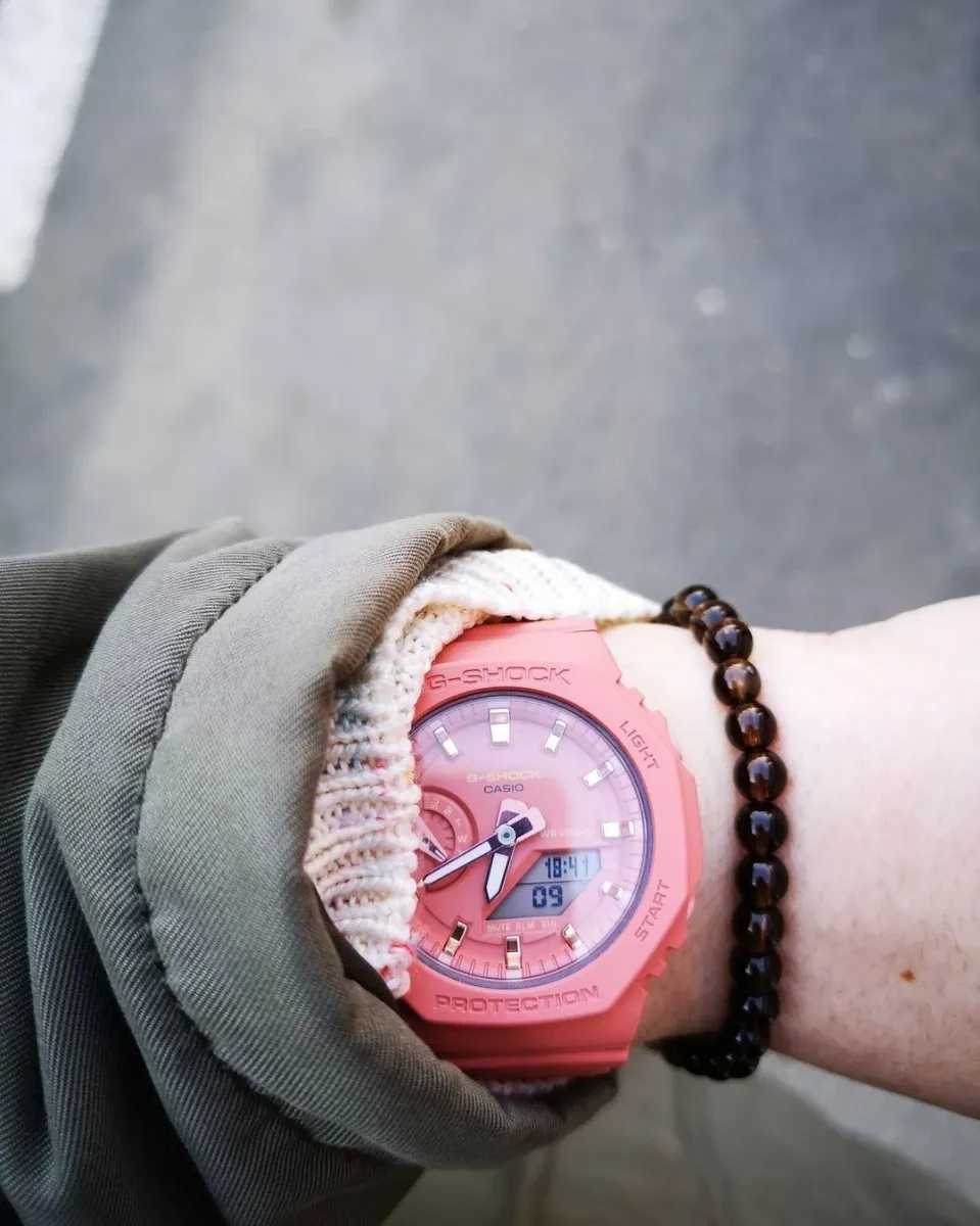Часы  Casio  G-Shock Casio GMA-S2100-4A2 (фото 5)