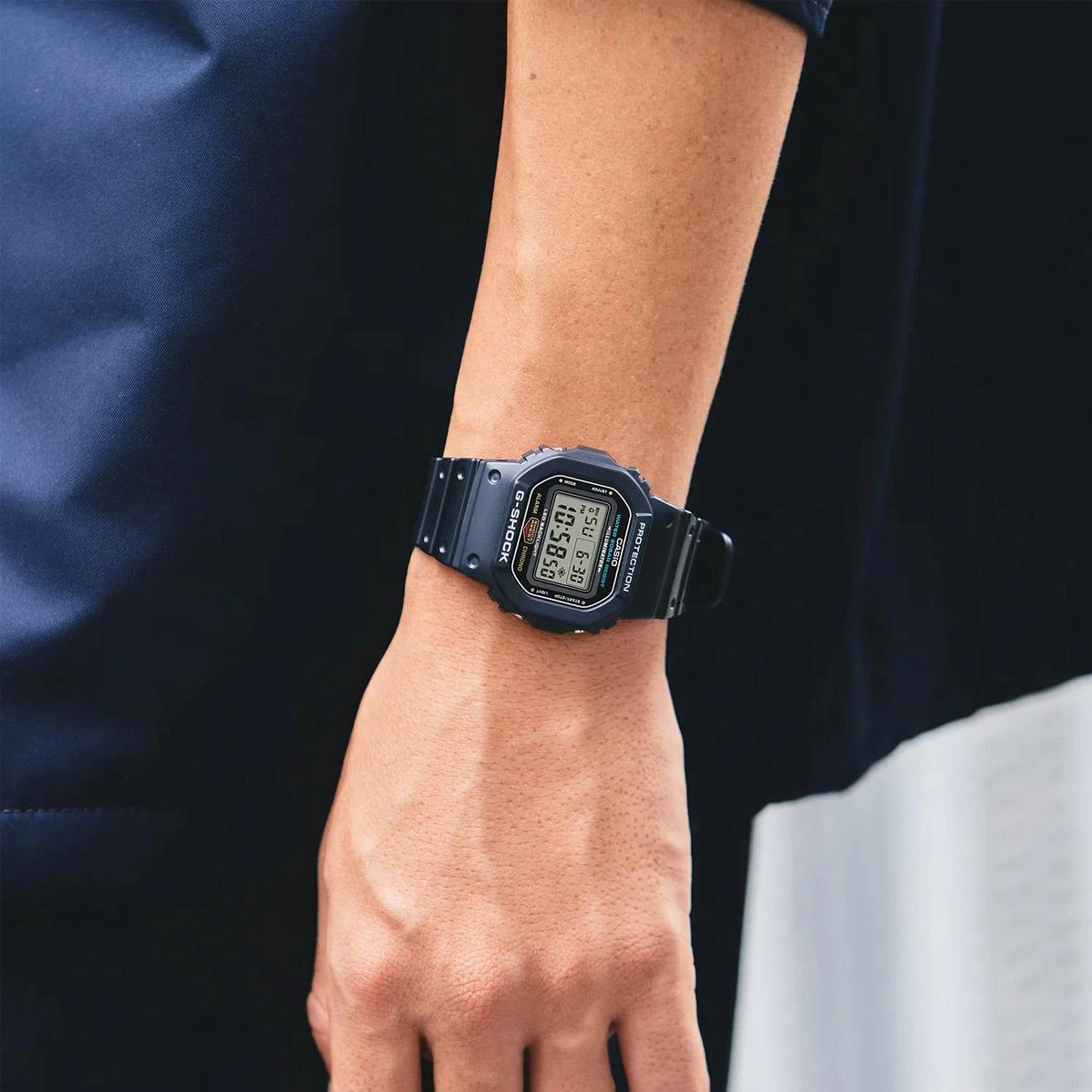 Наручные часы  Casio  G-Shock Casio DW-5600UE-1E (фото 3)