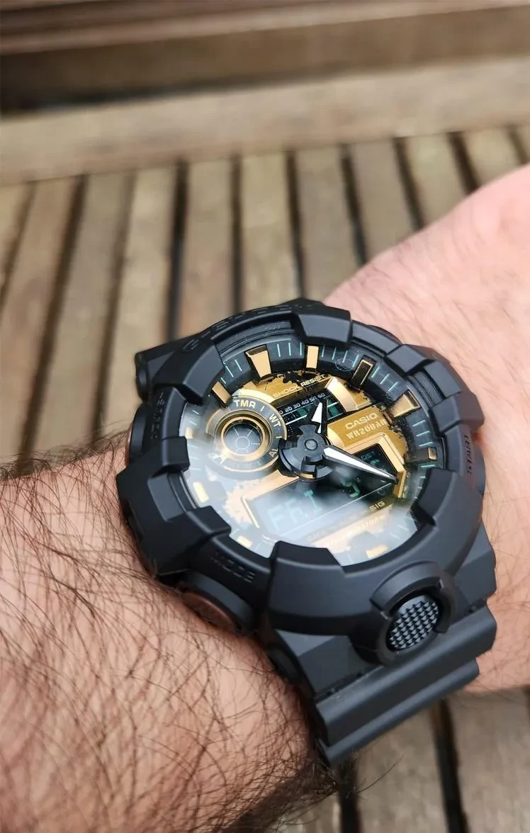 Часы  Casio  G-Shock Casio GA-700RC-1A (фото 6)