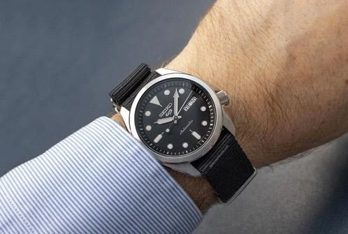 Наручные часы  Seiko  Seiko 5 Seiko SRPE67K1 (фото 5)
