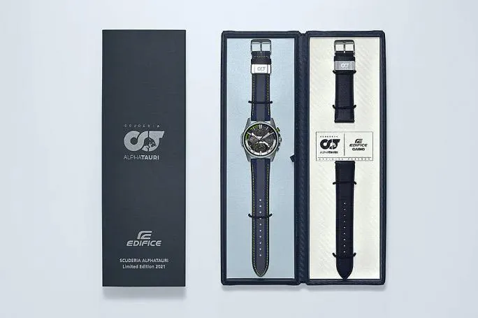 Наручные часы  Casio  Edifice Casio EQB-1200AT-1A (фото 7)