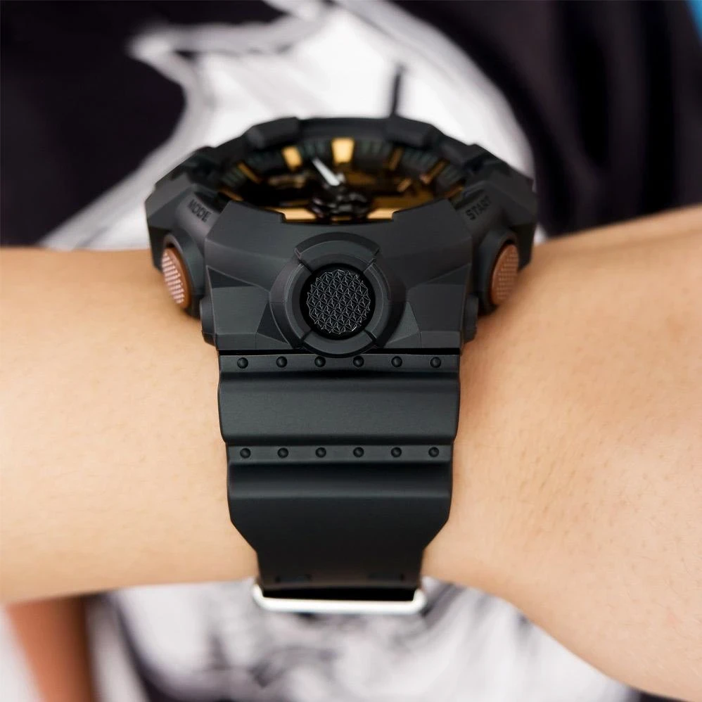 Часы  Casio  G-Shock Casio GA-700RC-1A (фото 4)