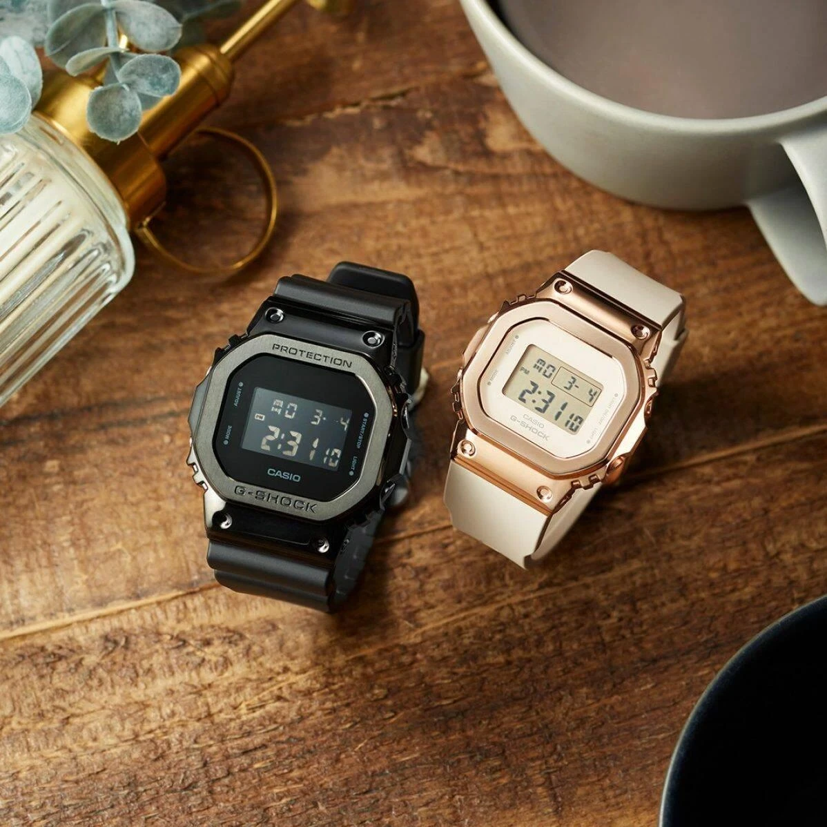 Часы  Casio  G-Shock Casio GM-5600UB-1E (фото 4)