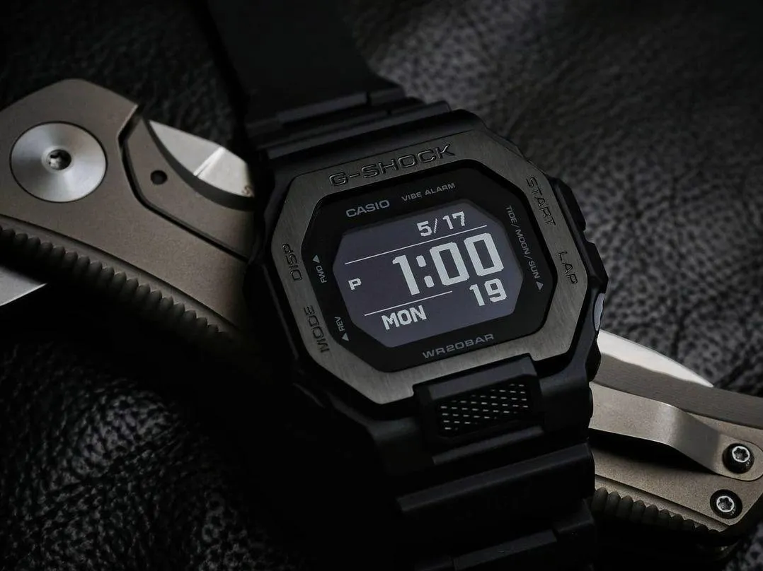 Часы  Casio  G-Shock Casio GBX-100NS-1E (фото 8)