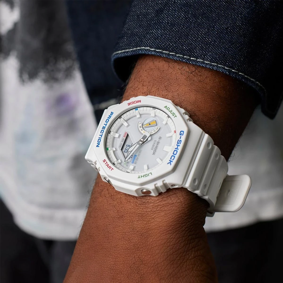 Часы  Casio  G-Shock Casio GA-B2100FC-7A (фото 3)