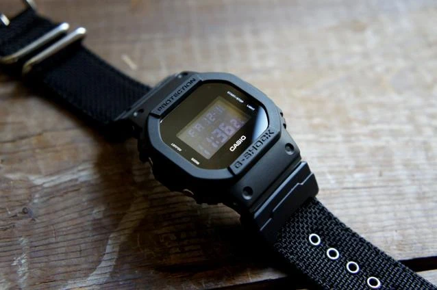 Наручные часы  Casio  G-Shock Casio DW-5600BBN-1E (фото 10)