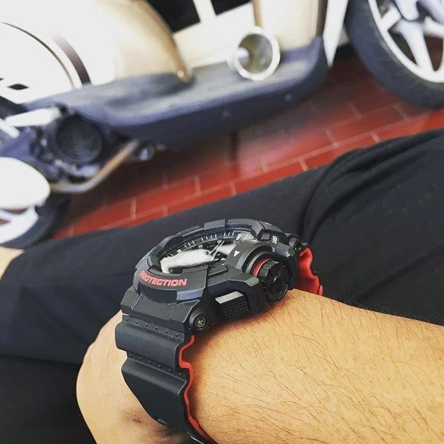 Часы  Casio  G-Shock Casio GA-400HR-1A (фото 9)
