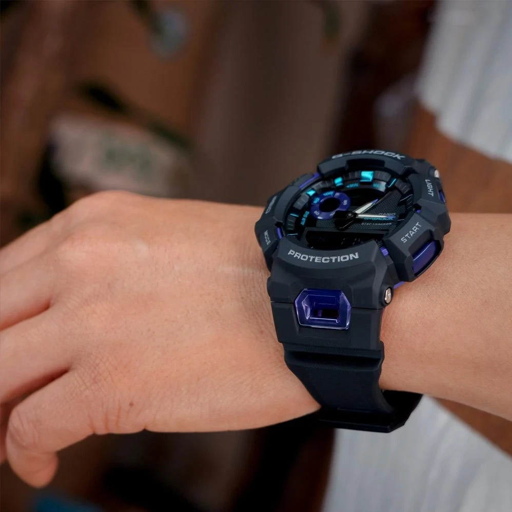 Часы  Casio  G-Shock Casio GBA-900-1A6 (фото 5)