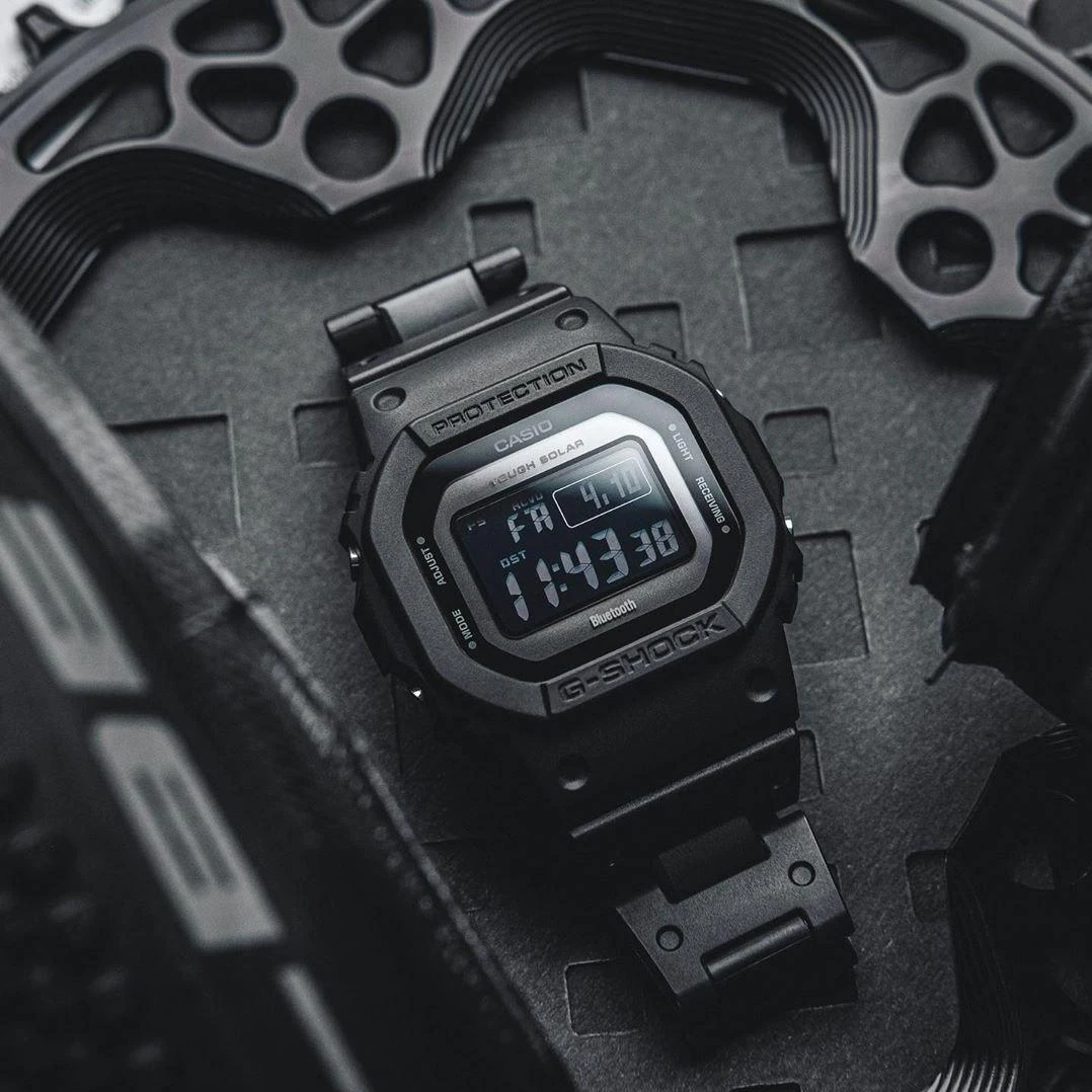 Часы  Casio  G-Shock Casio GW-B5600BC-1B (фото 10)