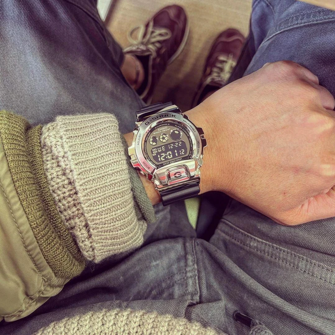 Часы  Casio  G-Shock Casio GM-6900-1E (фото 3)
