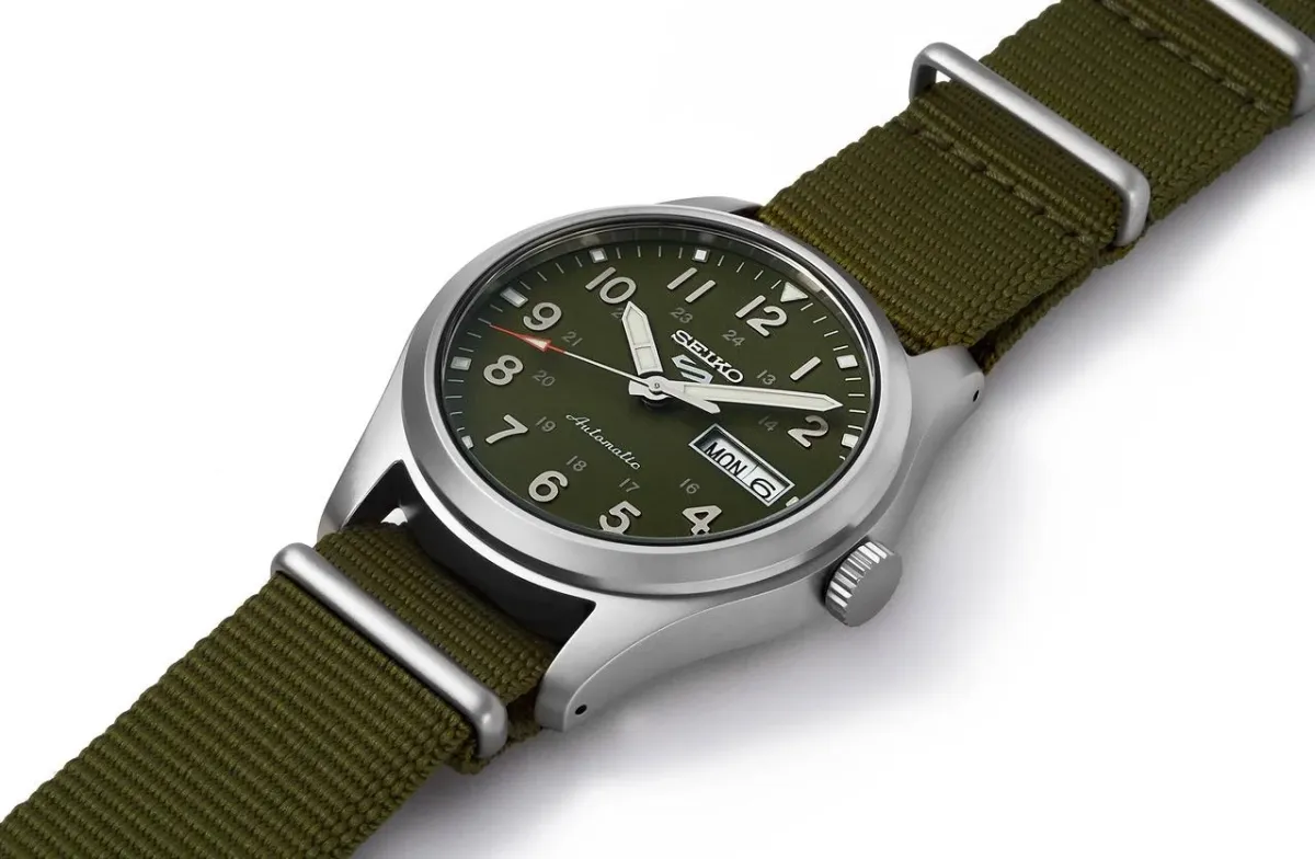 Часы  Seiko  Seiko 5 Sports Seiko SRPG33K1 (фото 9)