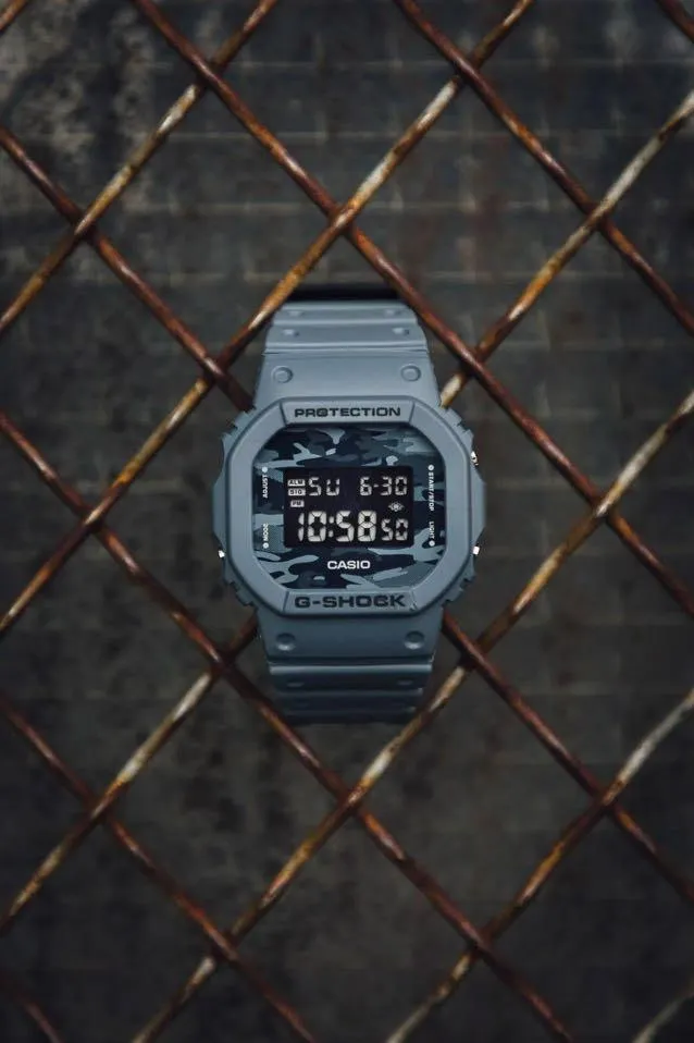 Часы  Casio  G-Shock Casio DW-5600CA-2E (фото 4)