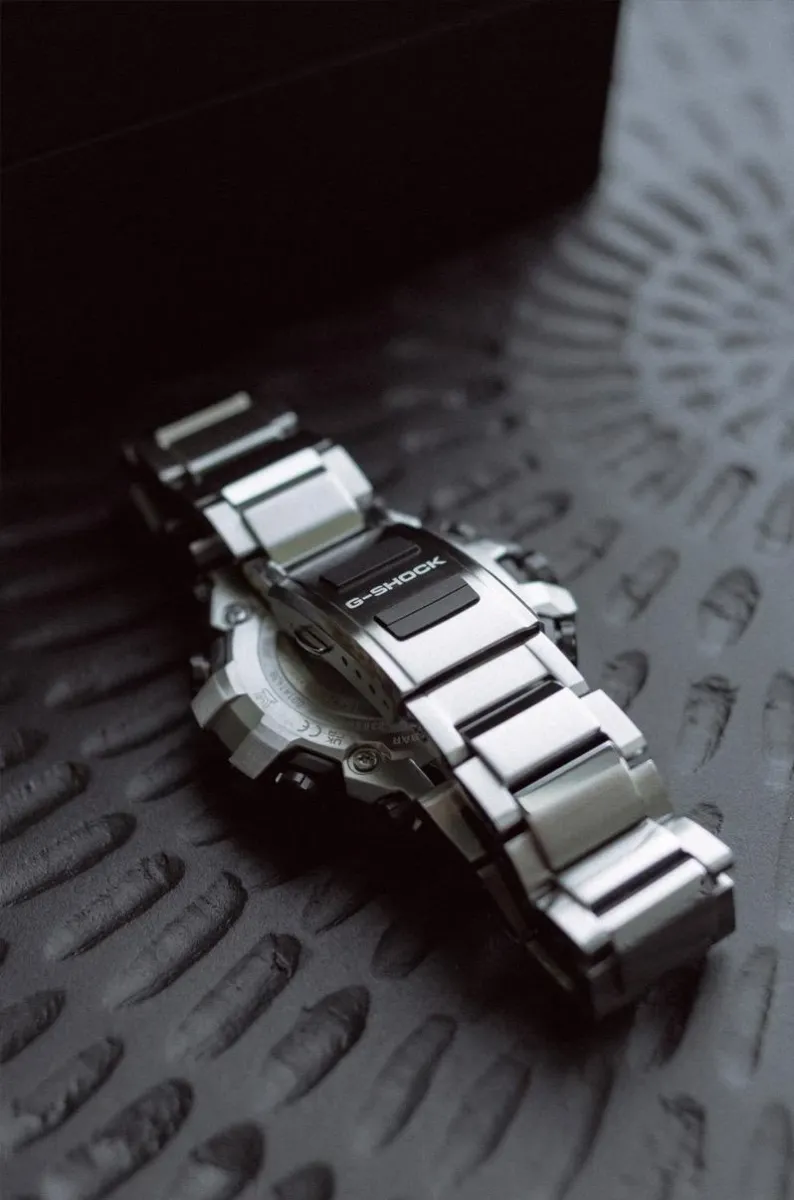 Часы  Casio  G-Shock Casio MTG-B3000D-1A (фото 6)