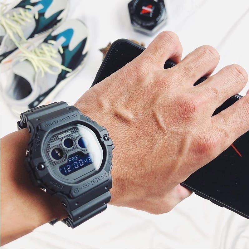 Наручные часы  Casio  G-Shock Casio DW-5900BB-1E (фото 4)