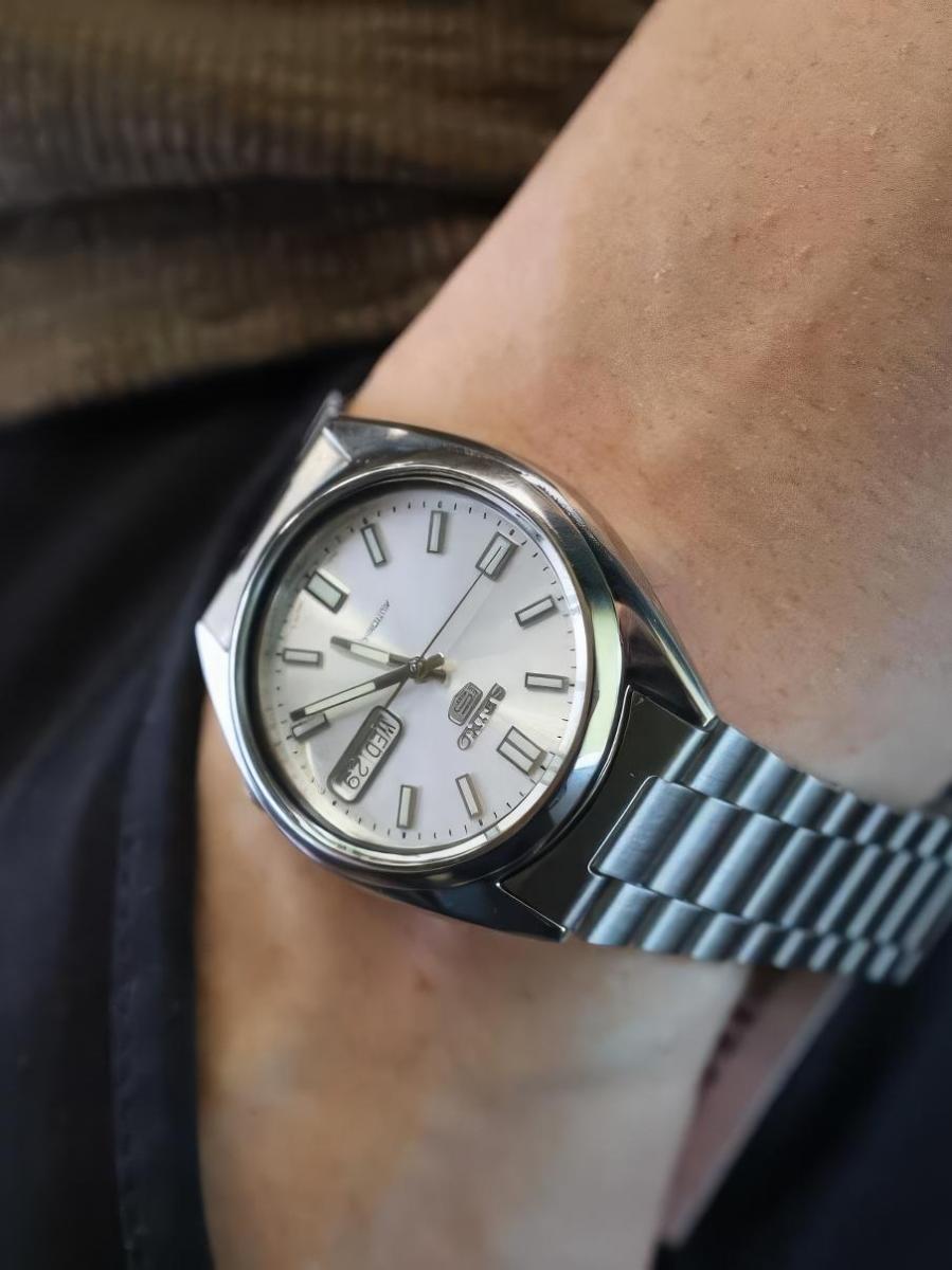 Наручные часы  Seiko  Seiko 5 Seiko SNXS73K1 (фото 3)