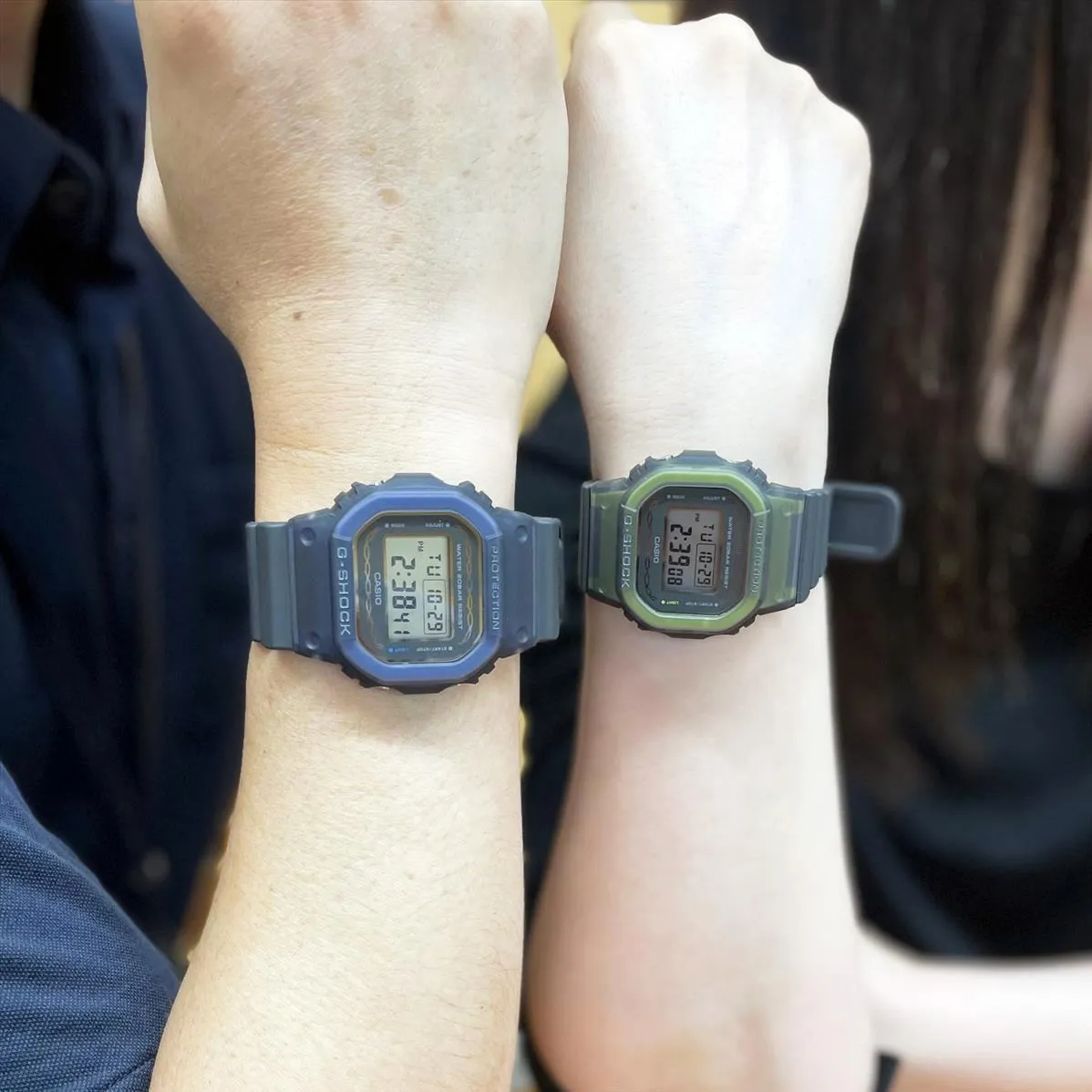 Часы  Casio  G-Shock Casio DW-5600RS-8E (фото 6)