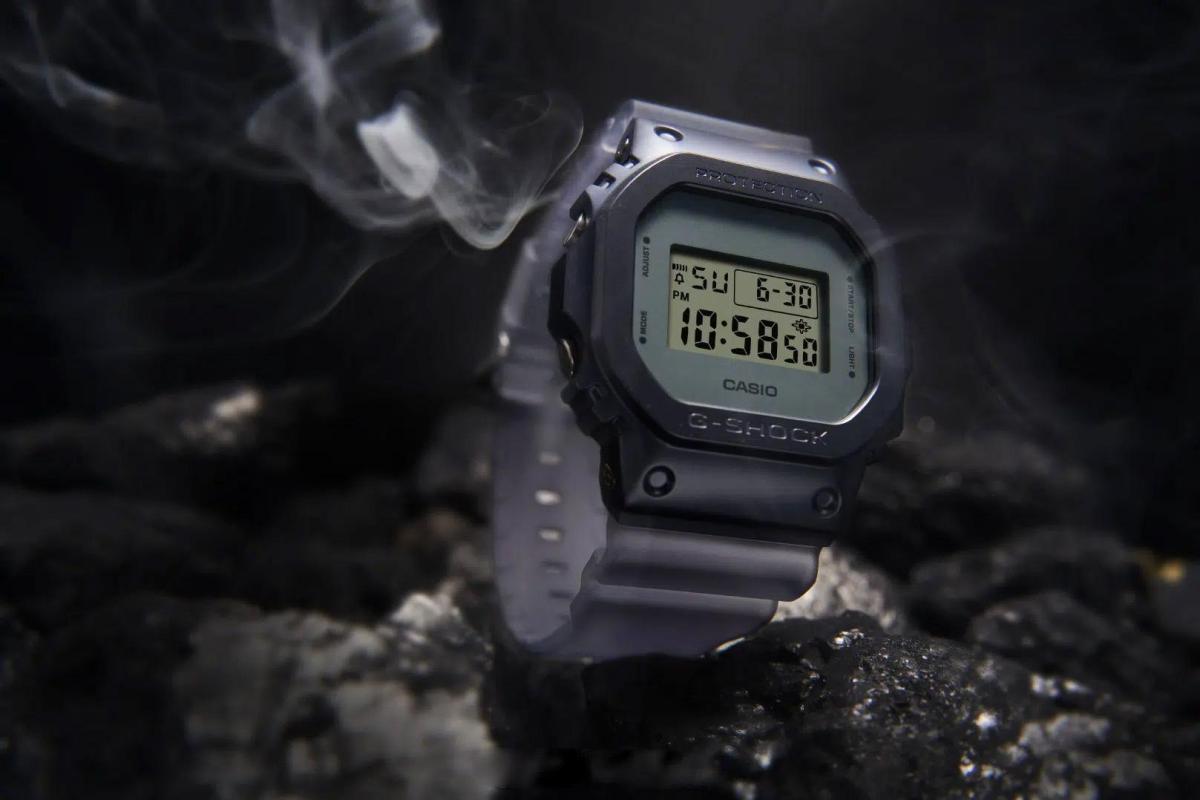Наручные часы  Casio  G-Shock Casio GM-5600MF-2E (фото 7)