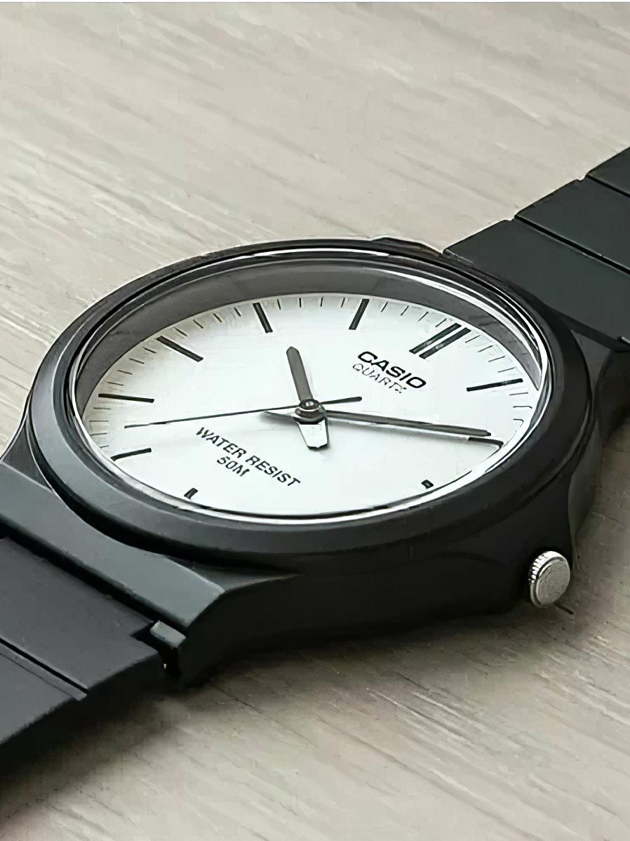 Наручные часы  Casio  Collection Casio MW-240-7E (фото 3)