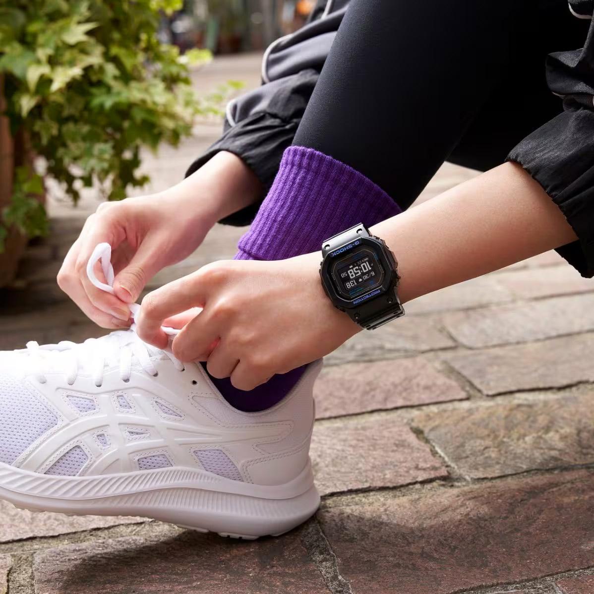 Наручные часы  Casio  G-Shock Casio DW-H5600-1A2 (фото 2)