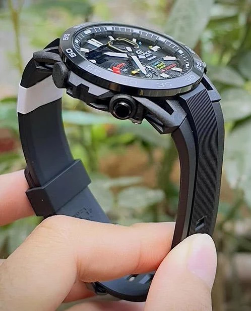 Часы  Casio  Edifice Casio ECB-40MP-1A (фото 4)