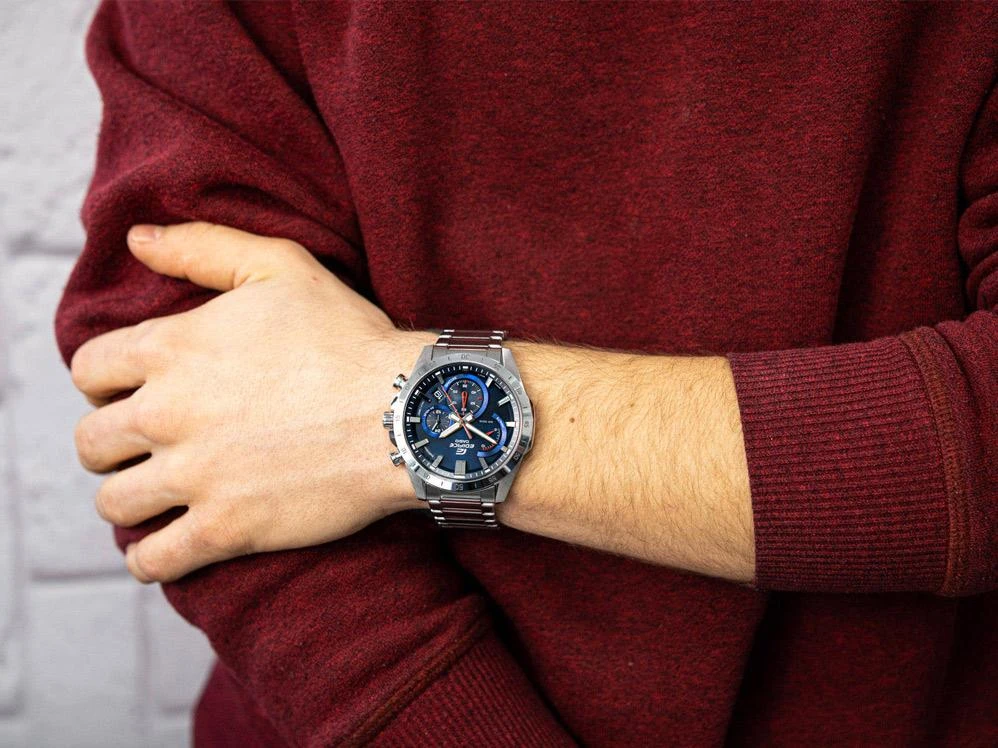 Часы  Casio  Edifice Casio EFR-573D-2A (фото 4)