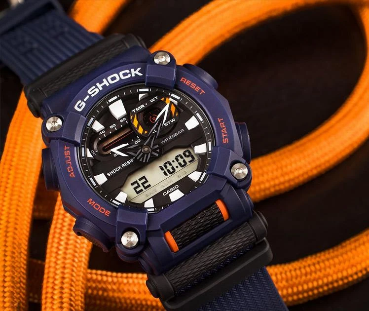Часы  Casio  G-Shock Casio GA-900-2A (фото 4)