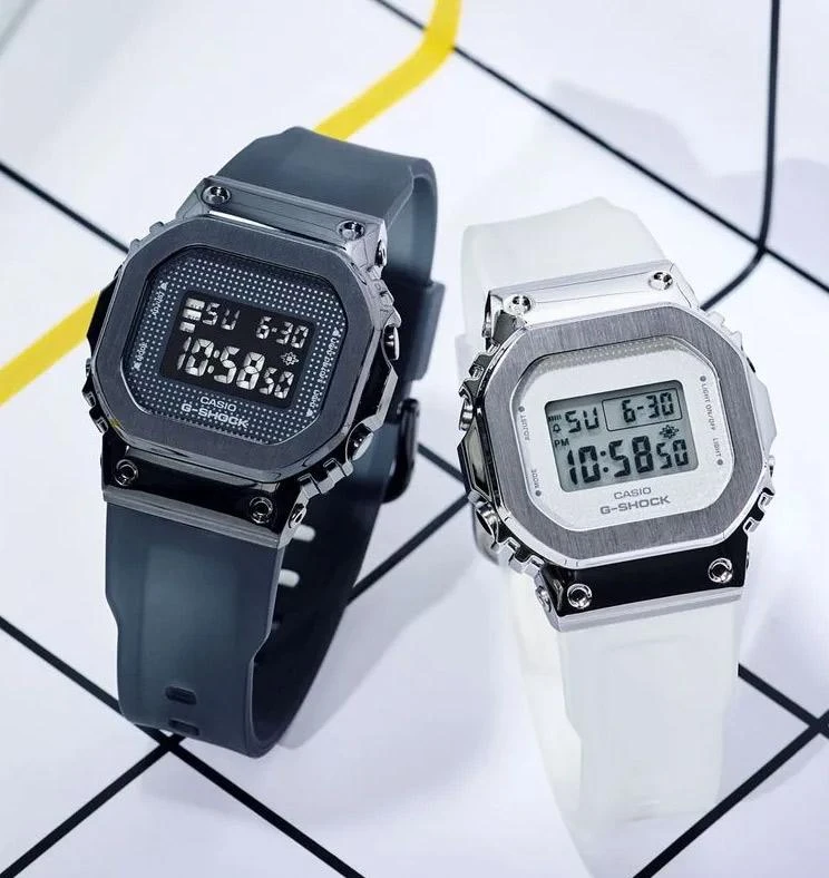 Часы  Casio  G-Shock Casio GM-S5600SB-1E (фото 11)
