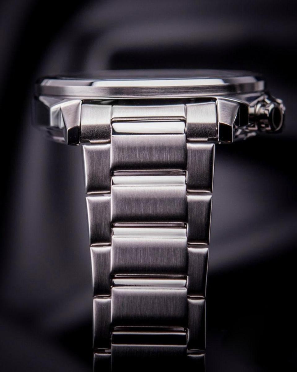 Наручные часы  Casio  Edifice Casio EFV-600D-2A (фото 4)