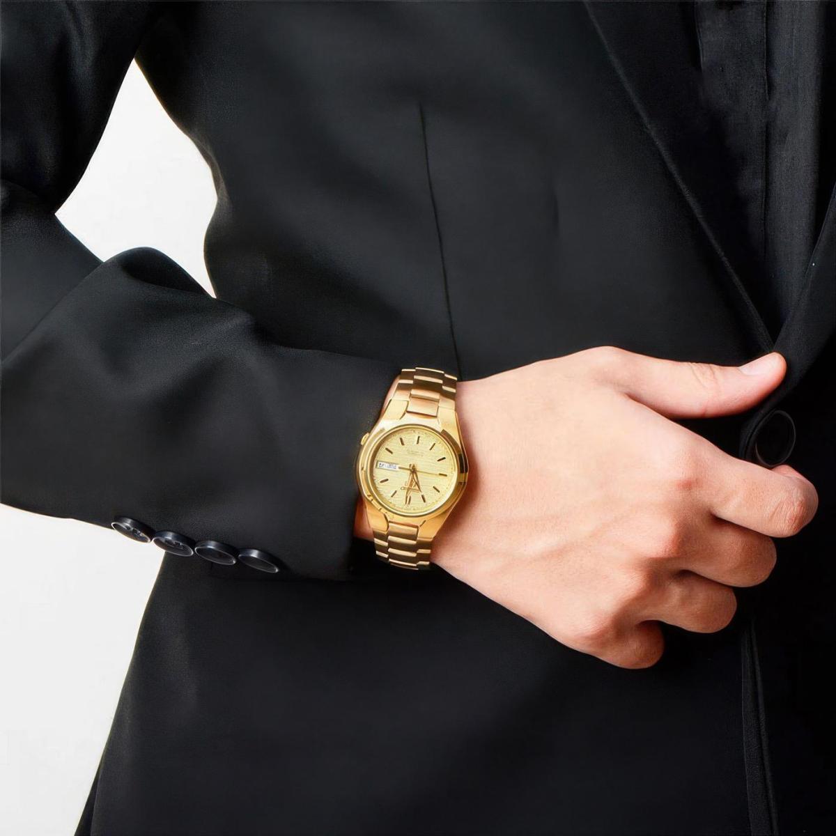 Наручные часы  Seiko  Seiko 5 Seiko SNK610K1 (фото 4)