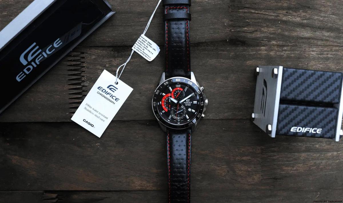 Наручные часы  Casio  Edifice Casio EFV-550L-1A (фото 7)