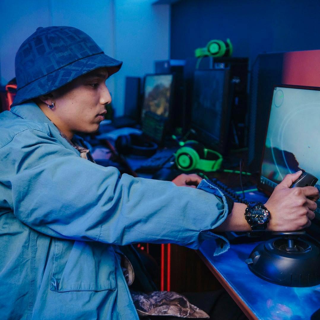 Наручные часы  Casio  G-Shock Casio GA-700RGB-1A (фото 7)